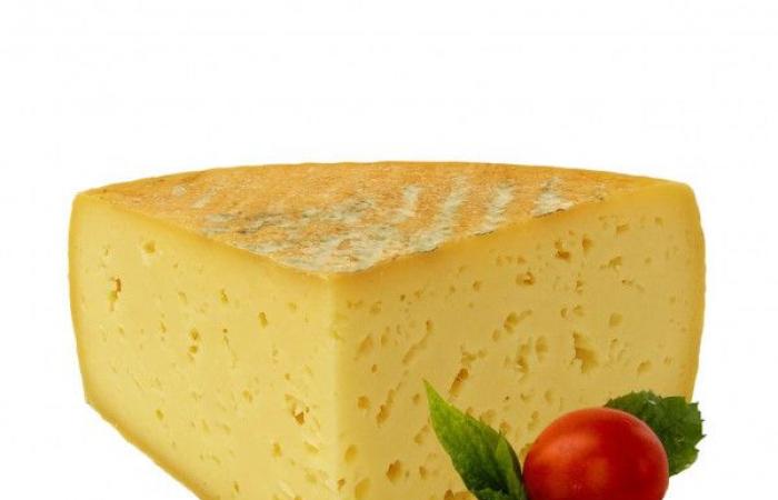 الجبن الرومى يحتوى على أحماض دهنية مفيدة للمخ.. واحذروا هذه المواصفات
